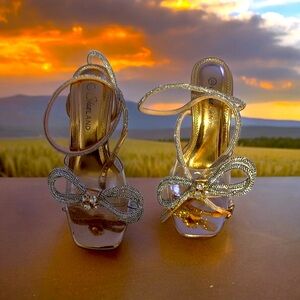 Ankle wrap around shoes size 7 Shoeland